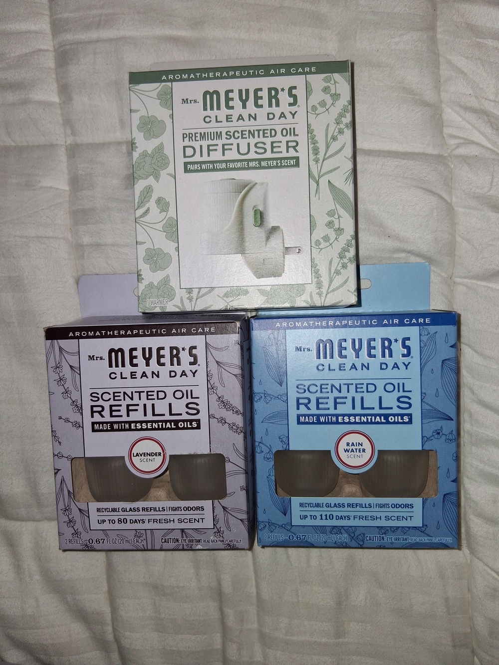 Mrs. Meyers Lavendwr And Rain Water Refills And Diffuser